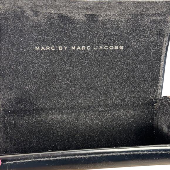 Marc by Marc Jacobs Patent Leather Sunglass Case - Picture 5 of 6